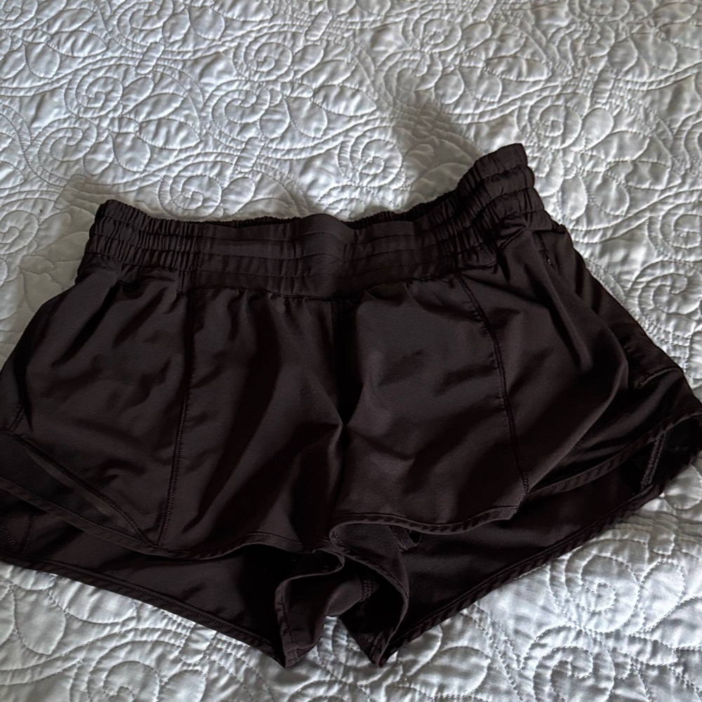 Lululemon hotty hot high rise shorts